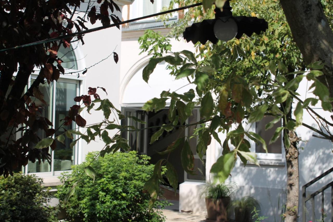 Hotel Jardin Le Pasteur Châlons-en-Champagne Exteriér fotografie